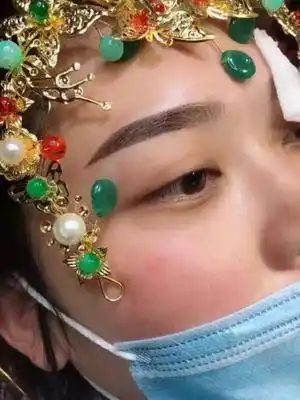 仿真眉,刚做好的效果