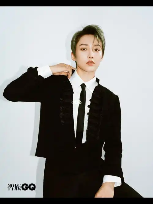 我是首位登封gq正刊9095后女星刘雨昕粉丝