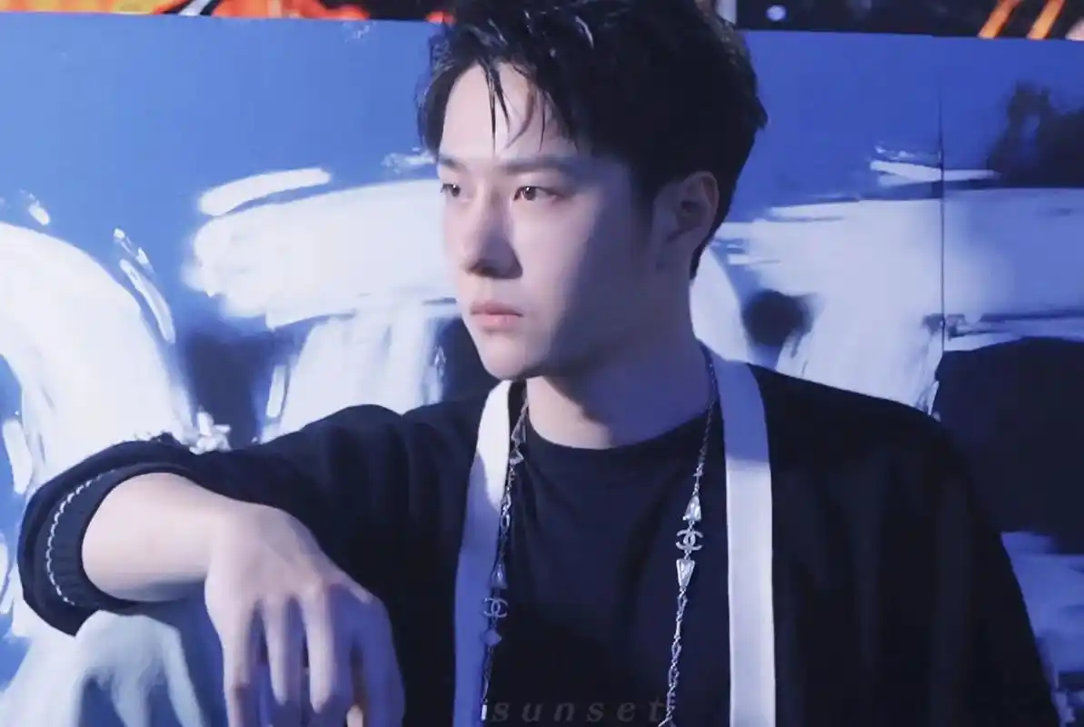 叮咚90你的微信背景图需要更新啦~#王一博 #向全世界安利  - 抖音