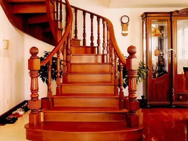 实木楼梯图片实木楼梯保养方法