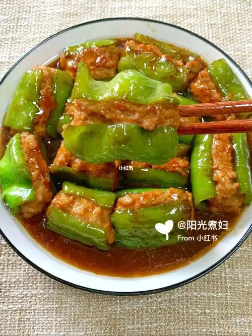 好吃美味家常菜青椒酿肉～太好吃了操作简单_青椒_家常菜_蚝油_料酒