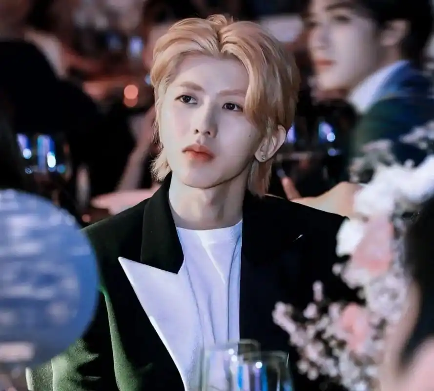 蔡徐坤稀有图(没有水印哒) 图片自取,要原图私信找我