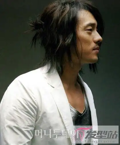 男生日式马尾辫打造慵懒异域风