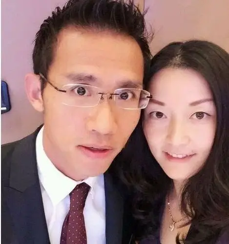 原创她是34个世界冠军得主,嫁"玻璃大王"之子,儿女双全,很满足!