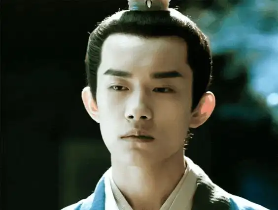 男星古装版邪魅一笑:张若昀妖娆,杨洋朱一龙帅气_笑容_嘴角_感觉