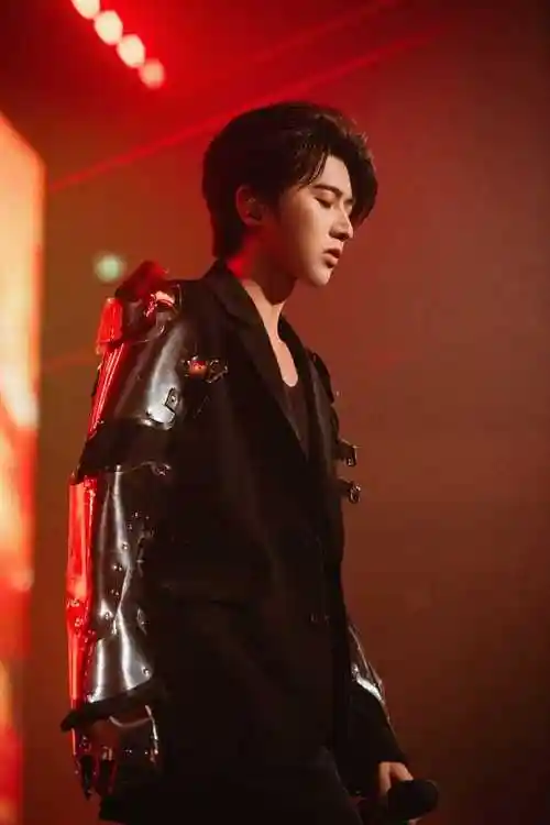 谁懂!这个造型超级帅#蔡徐坤金发#|#蔡徐坤