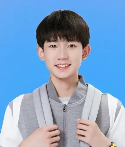 小鲜肉演员的证件照吴磊又奶又a丁禹兮全场最佳