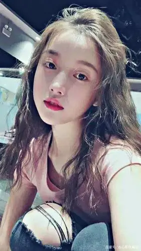 姜贞羽气质写真照,优雅迷人