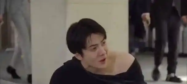 原创爆笑全世界都知道吴世勋看三十而已看哭了和光洙泳衣相见