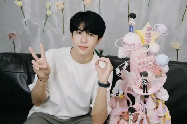 尹浩宇闪耀二十绽放未来##尹浩宇1020生日快乐