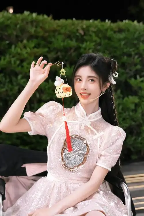 鞠婧祎造型写真:美艳绝伦,公主气质