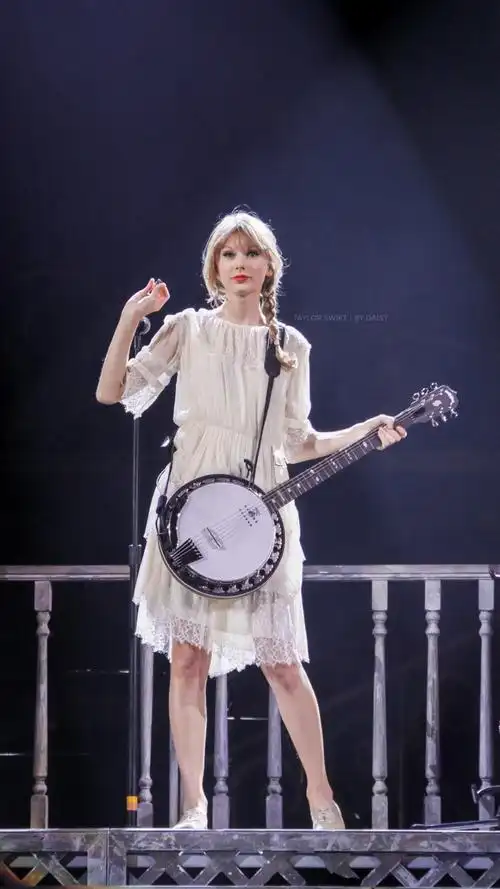 taylor swift/泰勒斯威夫特/lover/霉霉/欧美女明星/壁纸/头像/流行