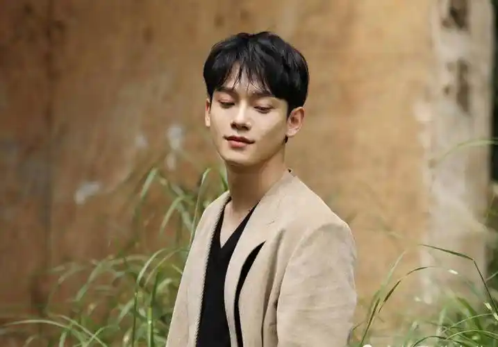 金钟大和未婚妻约会照曝光:喝饮料都彼此对视,恋情超过2年_网友_公司