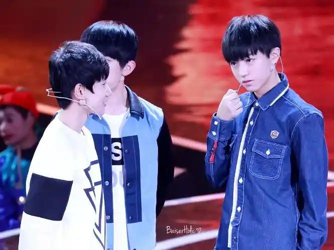 凯源,karroy,tfboys图片 cr:logo 源→凯