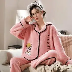 睡衣女秋冬新款翻领法兰绒加绒加厚长袖保暖珊瑚绒女士开衫家居服