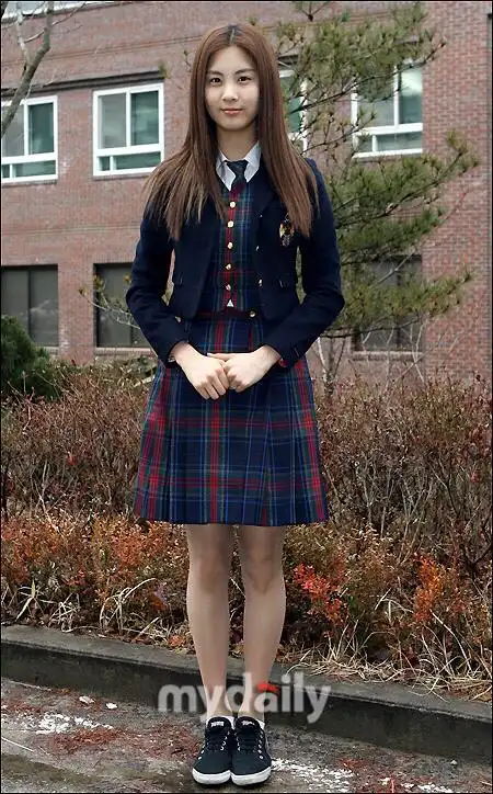 哪里有卖韩国校服啊,求链接,有代购也可以