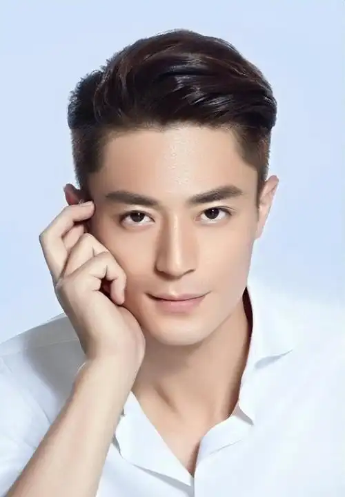 2016年,古装界的璀璨明星霍建华在社交媒体上披露了与同行林心如的