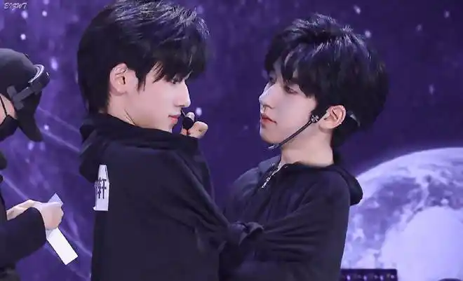 宋亚轩贺峻霖被传打粉丝是子虚乌有还是有人恶意中伤以讹传讹