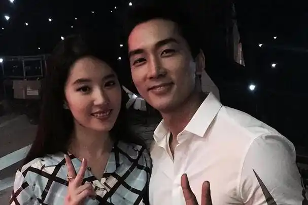 回顾刘亦菲宋承宪这段情一厢情愿的爱情注定无法长久