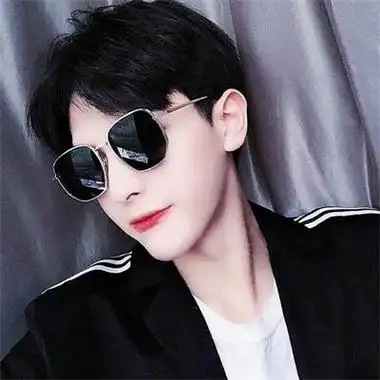 最火爆墨镜男生头像高清霸气十足真人图片