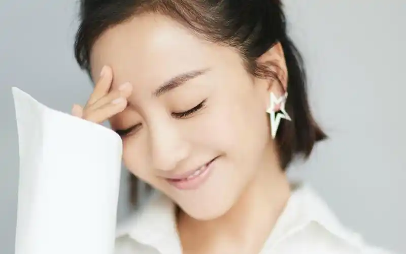 美女明星杨蓉迷人写真