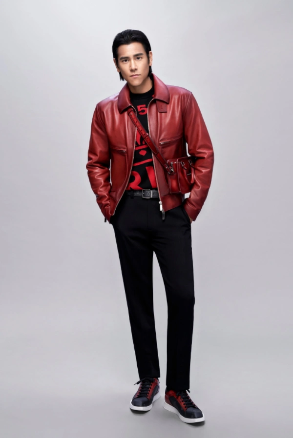 彭于晏亲自下场辟谣穿灰西装大秀成熟风男性荷尔蒙爆棚