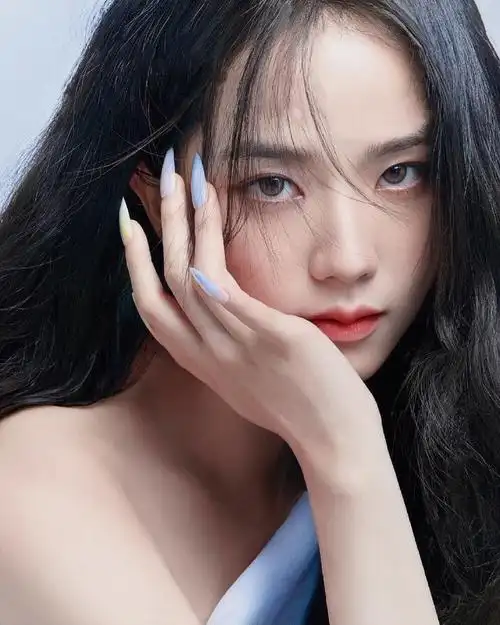 大美女金智秀今天刚更新的ins完全演员氛围