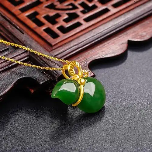 周六福金镶玉吊坠女士款黄金碧玉葫芦福禄和田玉玉坠官方正品玉石挂坠