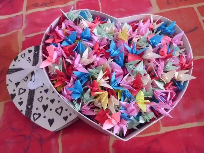 1000只千纸鹤图片