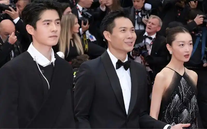 狗仔曝周冬雨刘昊然恋情细节:两人约会隐蔽,基本上是女方去男方家