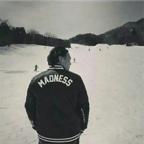 陈奕迅情侣头像一对,求几张唯美伤感的女生正