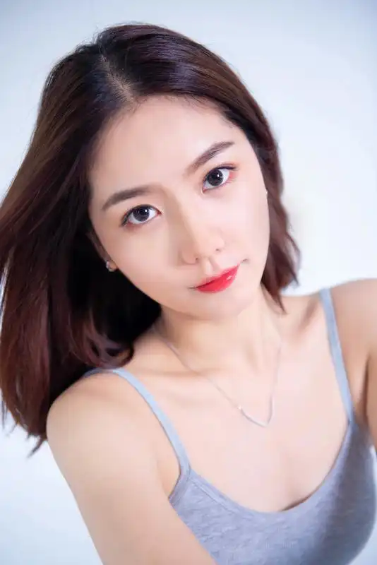 女孩摄影:纯白的脸蛋