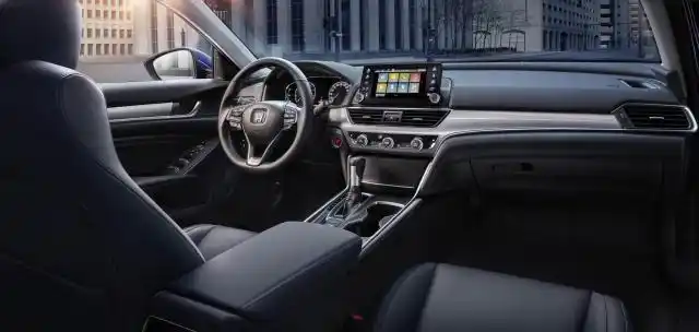 第十代雅阁内饰