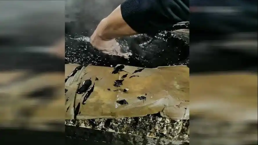 猪头拔毛原来是这样拔的,做完面膜后就是白的,你敢吃吗