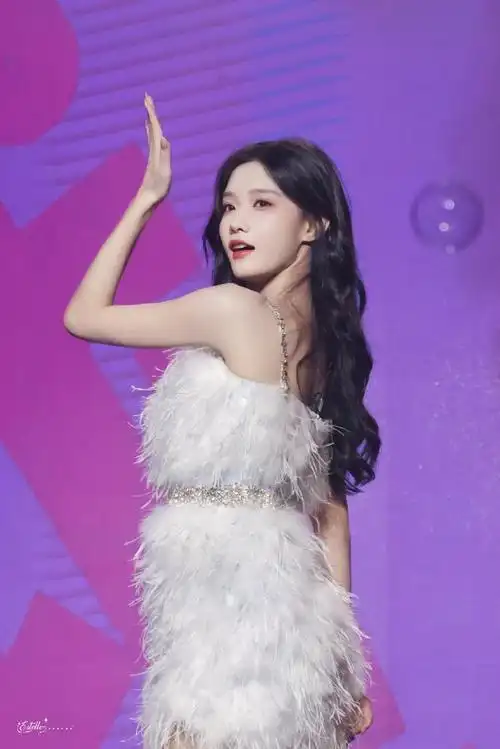 陈意涵好像在写我##陈意涵estelle1017生日快乐##陈意涵2023巡