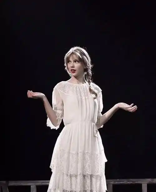 你们有哪些适合做头像的霉霉图片