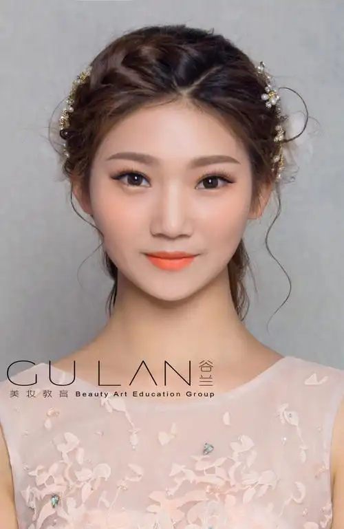 唯美长发新娘造型