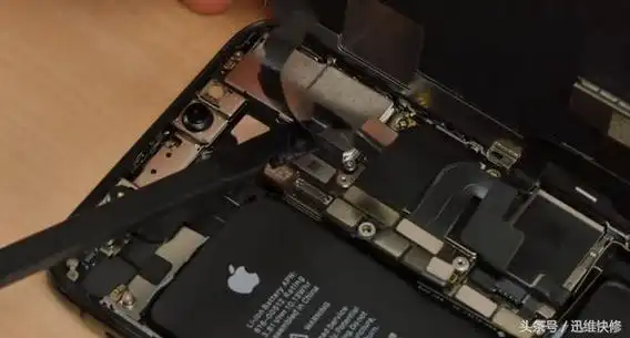 iphonexs拆解主板iphonexs和max拆机对比