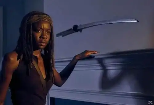 再塞一个!《行尸走肉》刀女加盟《复联3》