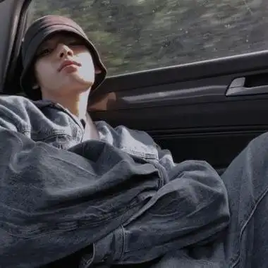 真人帅气少年感十足的男生头像 精致小众吸睛的微信男头