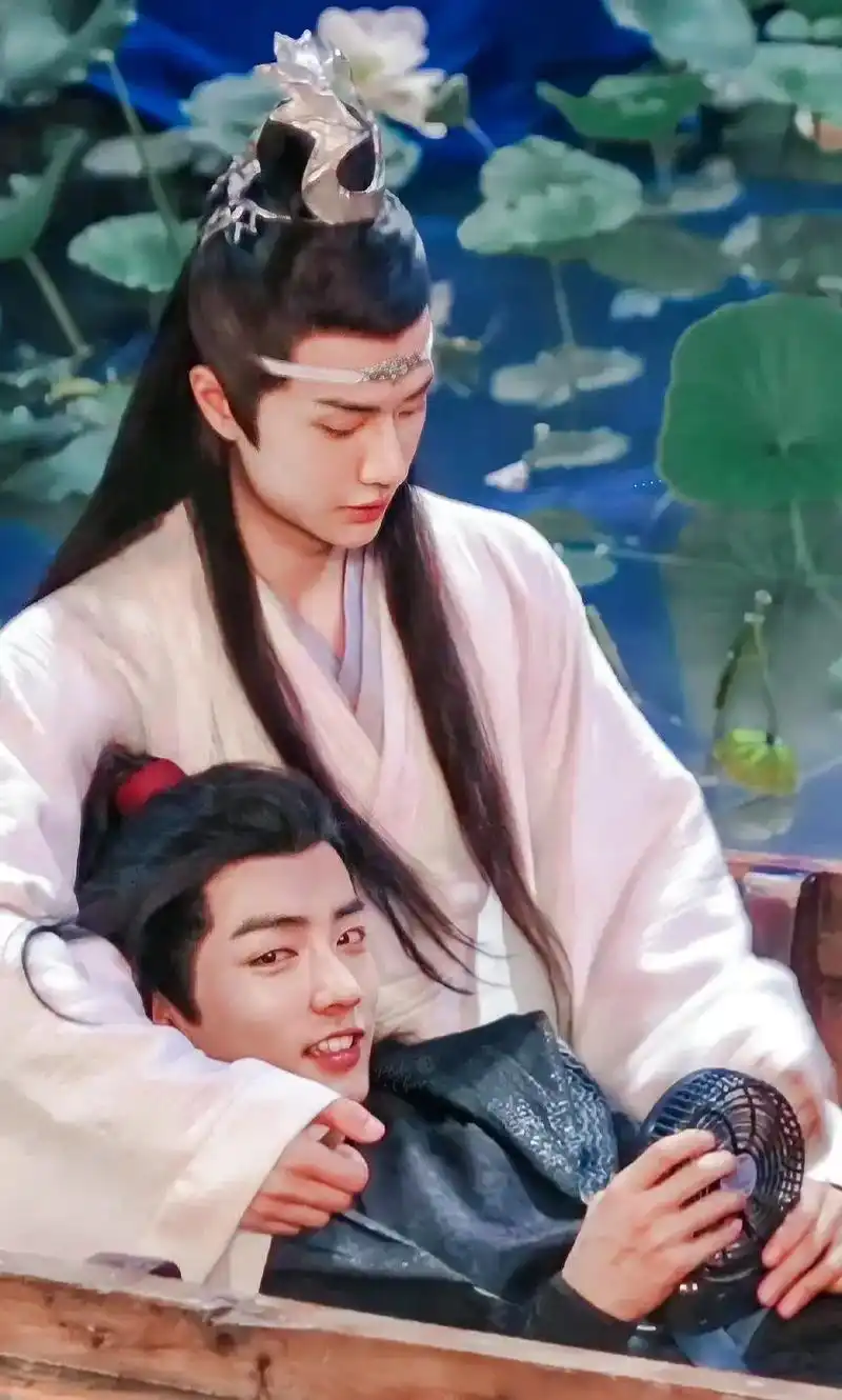 肖战王一博 平安喜乐 - 抖音