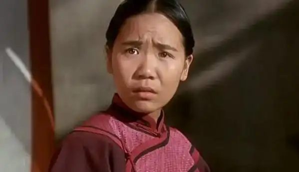 "中国最丑女演员"面试吓哭考官,当众展示"绝活"被成功录取,现嫁百亿