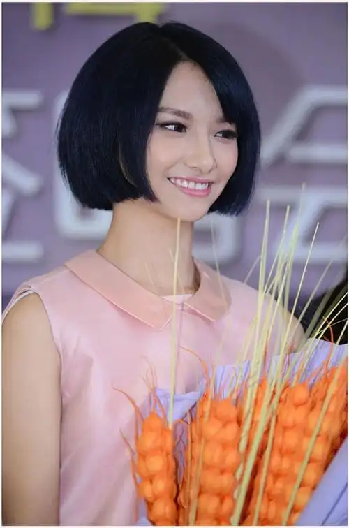 苏妙玲新碟首签会人气爆棚现场粉丝几度落泪