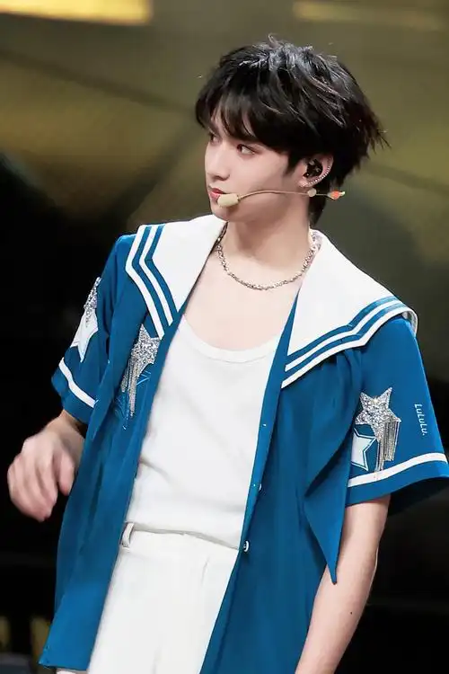 刘耀文叁重楼暨出道四周年演唱会##时代少年团演唱会