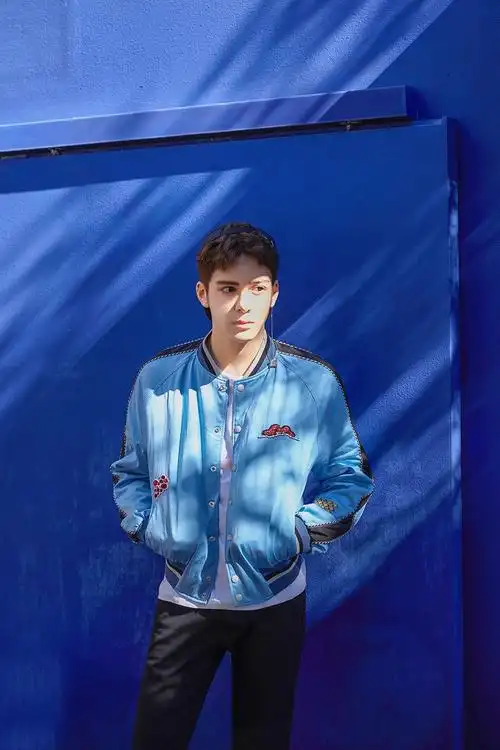 曾舜晞欧洲写真曝光