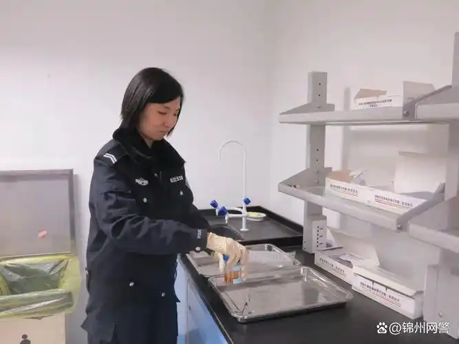 这位女法医,跟你想象的不太一样