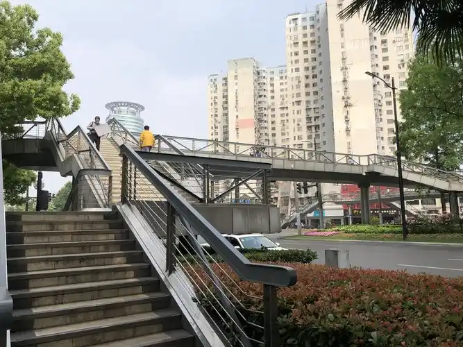 上海这些天桥你一定熟悉!除了跨越,天桥能为城市带来什么【附视频】