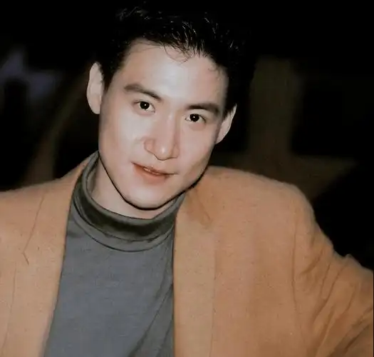 25年前,张学友公开嘲讽黎明买流量,黎明:你敢说你没买过?