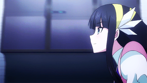 萌妹子飞舞发夹凌空滑翔美少女漂亮可爱好看二次元gif动图_动态图