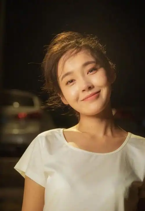 张佳宁的照片壁纸精选n